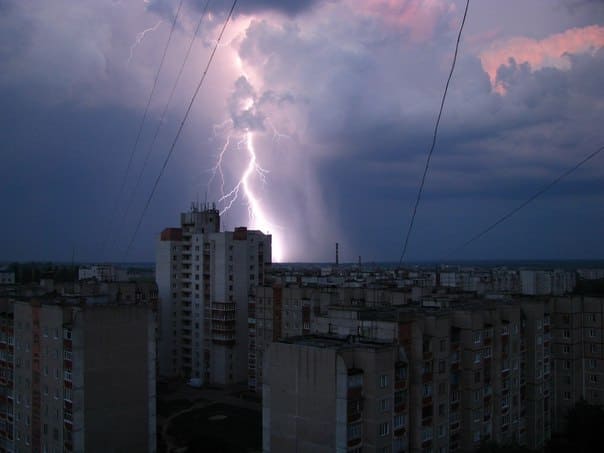 Zibens virs Čerņigovas Ukraina 18.05.14 @ Игорь Яхимец