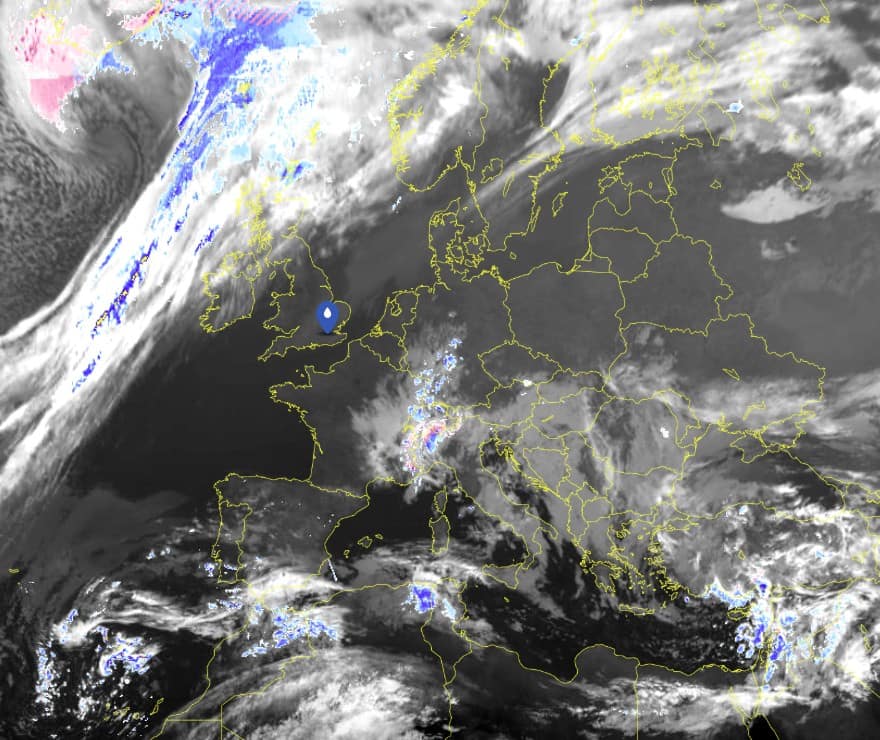 Eiropas satelīta attēls – Sat24 redzamais un infrasarkanais slānis