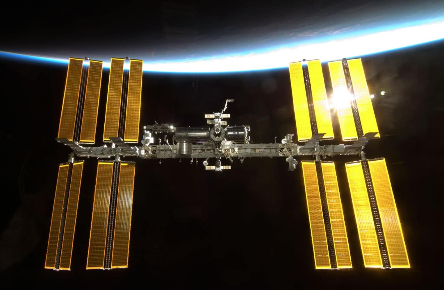 Starptautiskā kosmosa stacija tiešsaistē